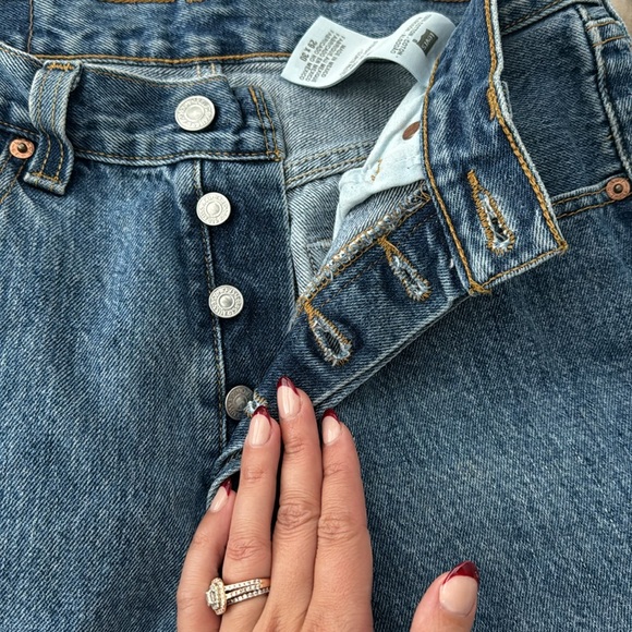 Levi’s 501 - Picture 3 of 4